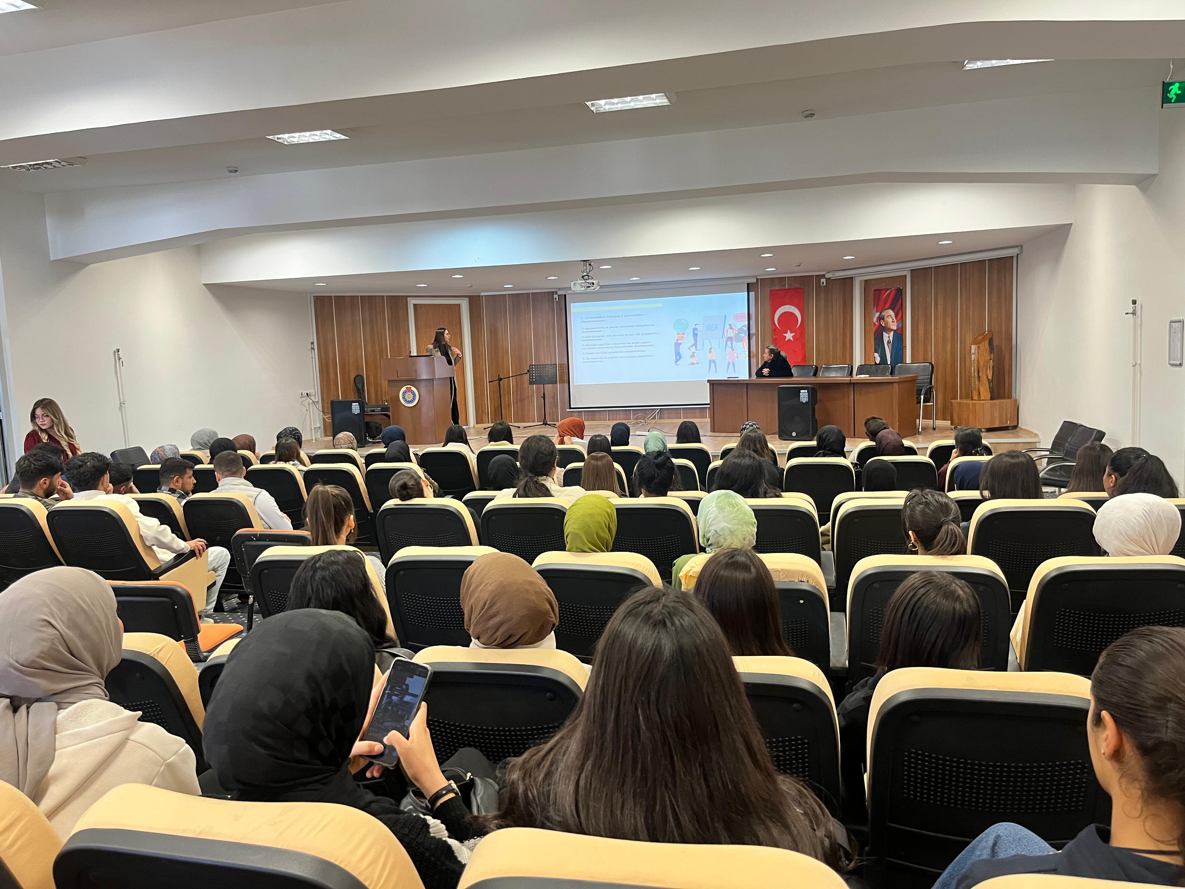 İŞKUR IUP Gençlik Programı Kapsamında Çalışan Öğrencilere Bilgilendirme Toplantısı Gerçekleştirildi.